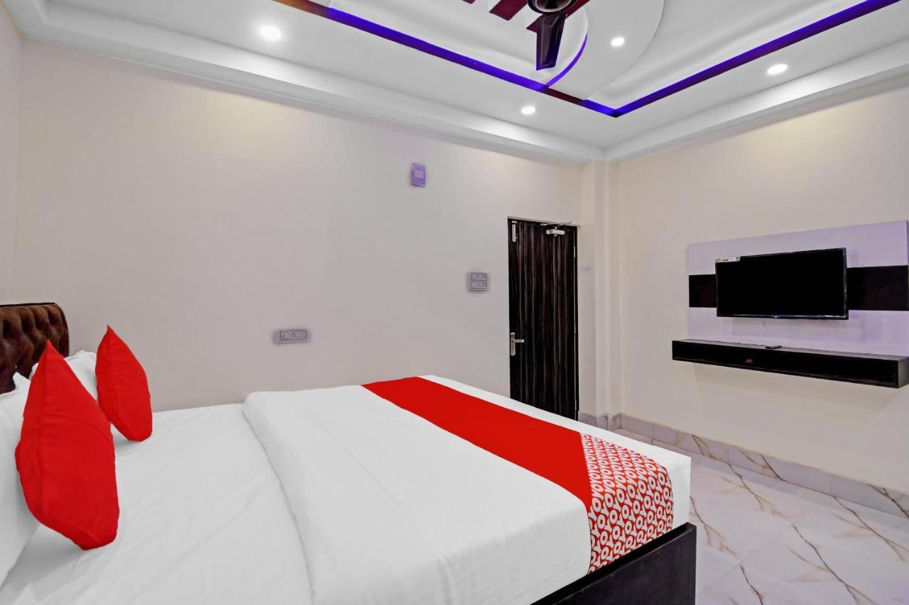 Oyo 86602 Hotel Dream Palace Kolkata Eksteriør bilde